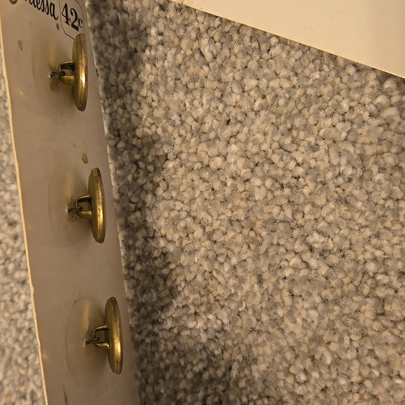 Vintage Contessa Gold Button Set 7 Buttons - Picture 5 of 6